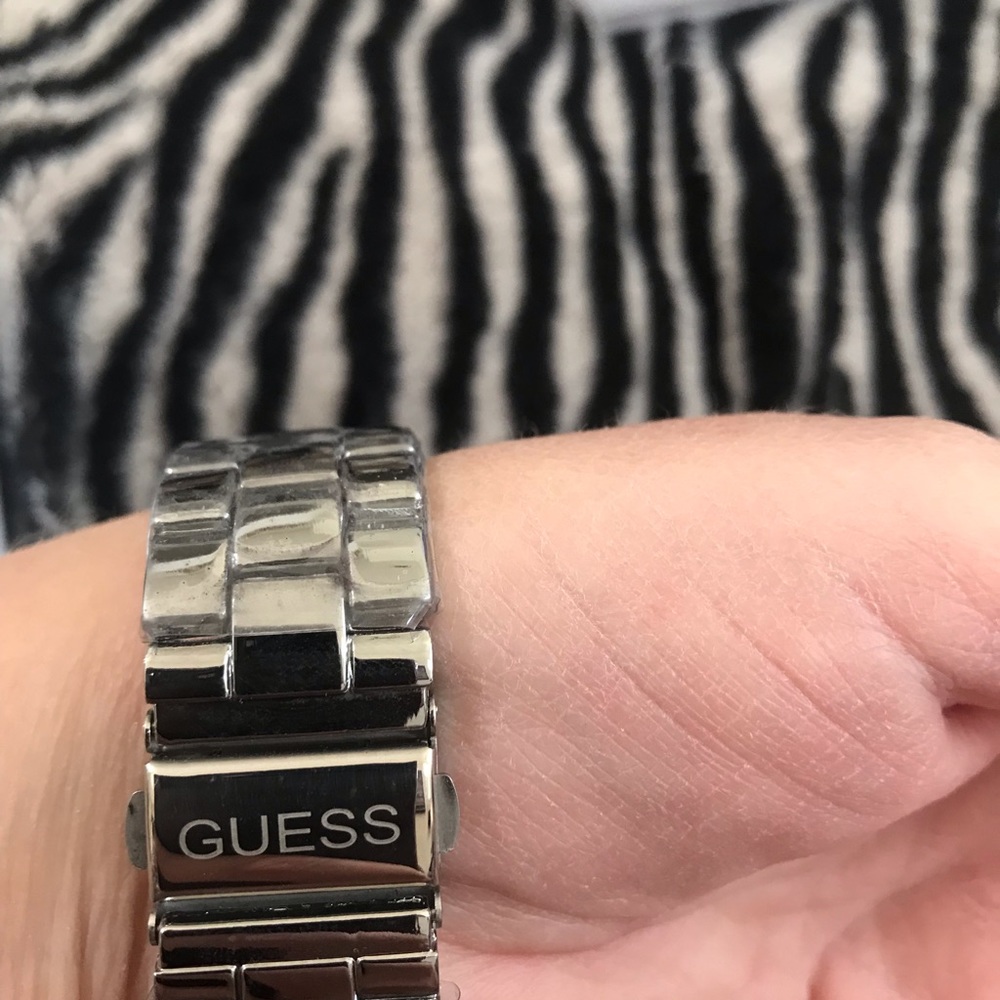 Guess Watch - Picture 8 of 8